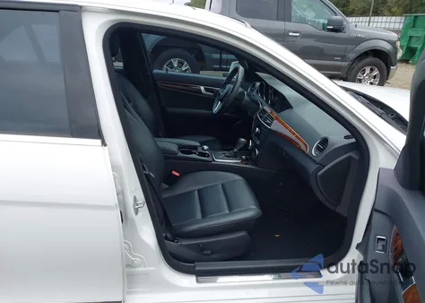 2014 Mercedes-Benz C 250 Sport from USA, damaged, VIN WDDGF4HBXEG203170